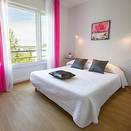 Le Grand Large Bord De &