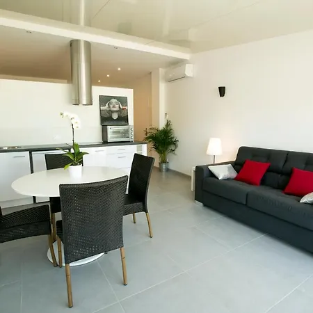 Le Grand Large Bord De Hotel&appartements Hotel 2*